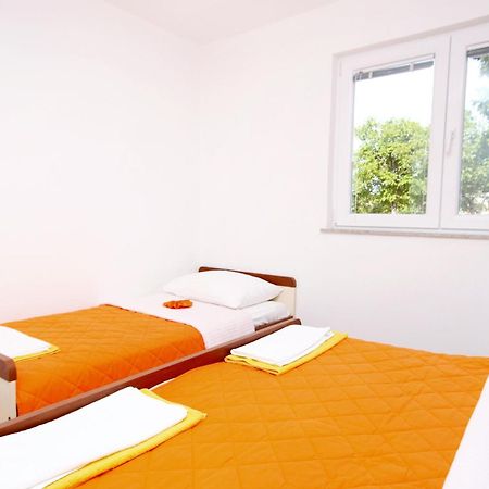 Apartments With A Parking Space Seline, Paklenica - 6603 Starigrad Paklenica Rum bild