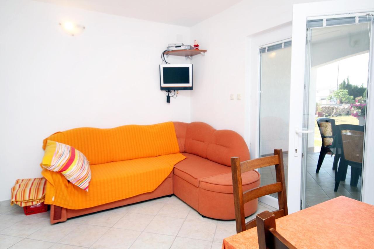 Apartments With A Parking Space Seline, Paklenica - 6603 Starigrad Paklenica Exteriör bild